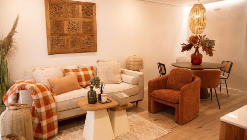 Hidden Gem GRAN TEATRO FALLA SUITES by ApartmentsinCadiz - Photo 2