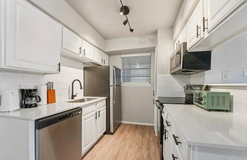 The Landry 388 Spacious and Cozy 2 Bedroom 1bth - Foto 19