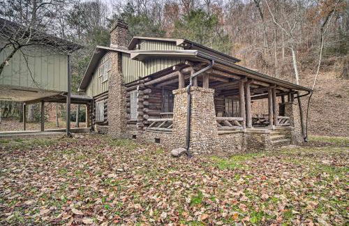 Tranquil Smoky Mountain Cabin with Porch and Fire Pit - Foto 28