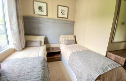 Wildflower, Premium Plus Hot Tub Lodge - Foto 27