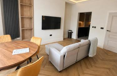 East Parade Collection, Opaz House Flat 1 - Photo 5
