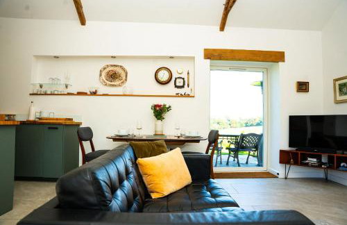 Cosy Rural Barn with Private Garden & Forest - The Cart Barn - Foto 11