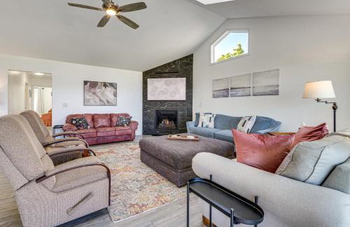 Anacortes Home with Views of Puget Sound - Photo 2