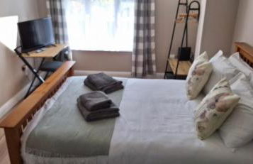 NEW 3 bedrooms Flat in Ashford near Heathrow - Foto 9