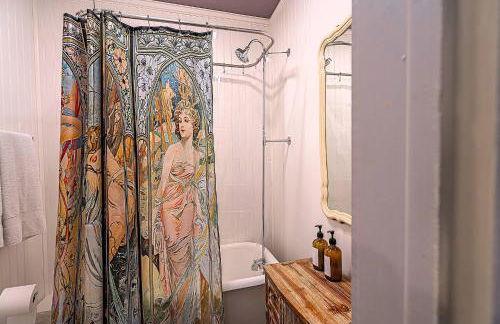 Camellia Room with Private Bathroom in a Victorian house - Foto 8