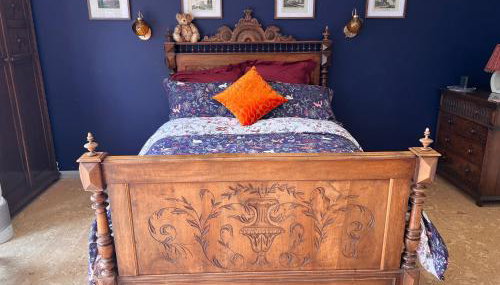 Williams Cottage A High end little home with antique style - Photo 2