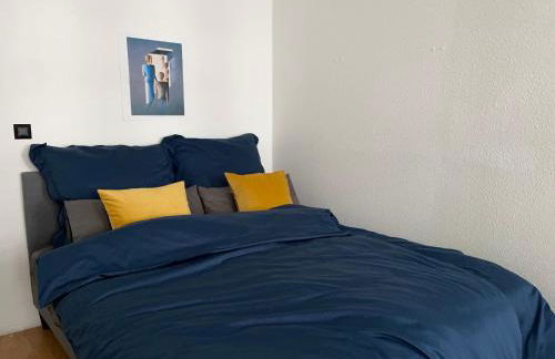 Stilvoller Altbau mit Balkon - 10 min to center - Foto 8