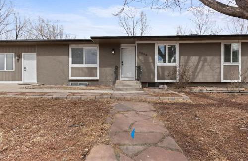 Mountain Views, Close to Attractions, Upper Unit - Foto 16