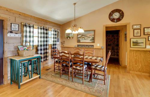 Bring a Pet! Mtn-View Bostic Retreat with Deck - Foto 9