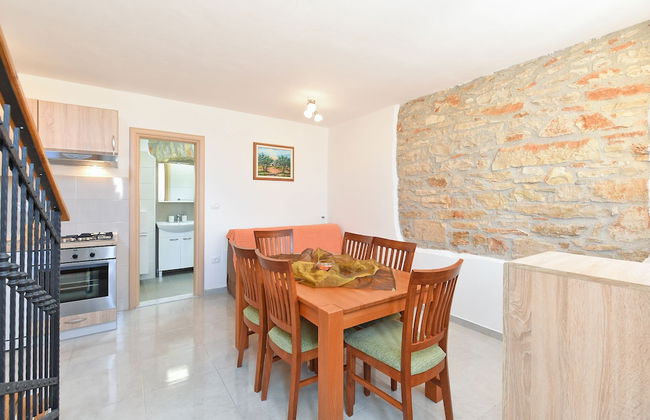 House 1735 - Photo 13