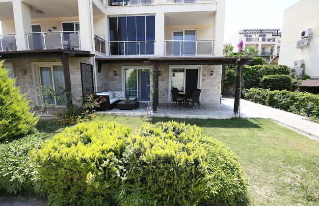 1 Bedroom Apartment Lake View 8 by Likya Global - Photo 32