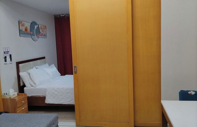 One Uptown Residence - Photo 4