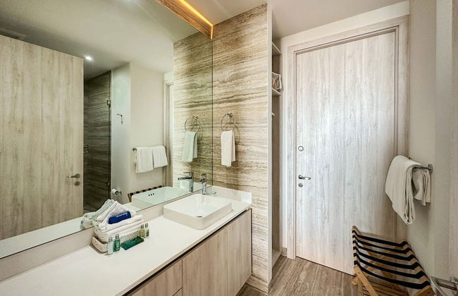 3BR Ground Floor Condo With Direct Pool Access - Foto 46