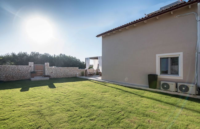 Gorgeous Villa with Garden - Stavros Beach - Foto 35