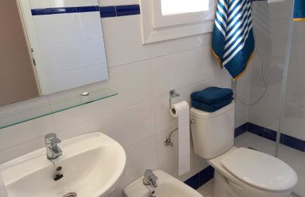 Fantástico Apartamento a 50m de playa Colon y Paseo - Photo 20