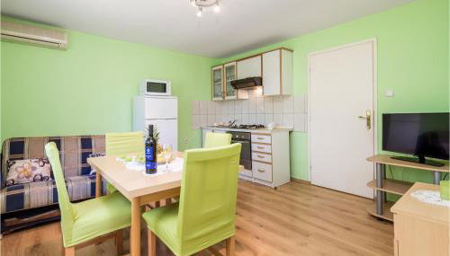 Stunning Apartment In Otocac With Wifi - Foto 4