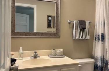 Charming 2 bed home - Close to Downtown Concord - Foto 12