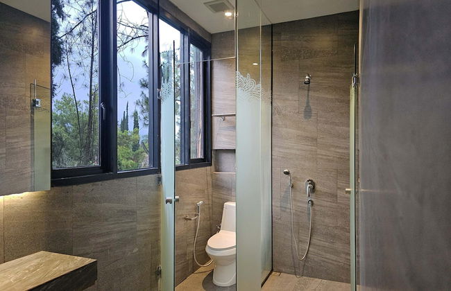 Villa Klub Bunga - by The Batu Hotel Batu Malang - Foto 39