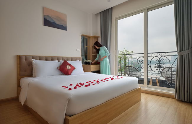 MoonLight Tay Ho - Photo 7