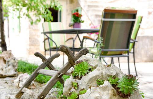 Traditional Stone House Adrian - Photo 39