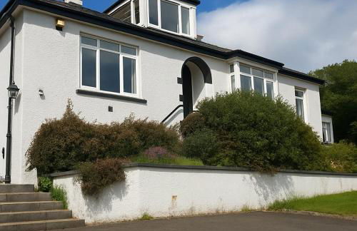 Luxury 4-Bedroom 2 Bathroom Private Vila - Foto 1