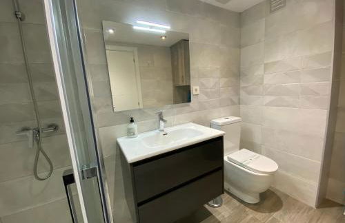 Dos Torres Frodo - Parking privado gratis - Foto 24