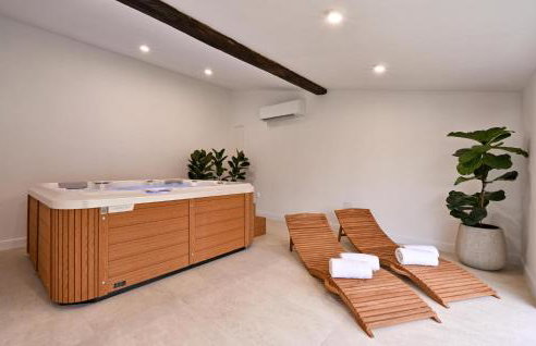 3 Bedroom Cozy Home In Gornje Plavnice - Foto 52