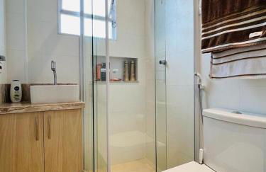 Lindo Apto Mobiliado próximo a praia em Santos - Foto 3