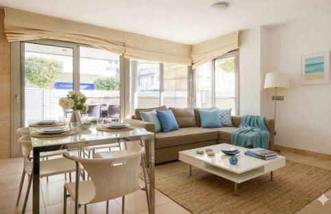 Voramar – A 50 m de la Playa, Parking y A/A - Photo 4