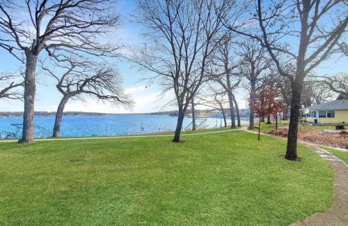 Pillsbury Point Cottage on West Lake Okoboji - Photo 6