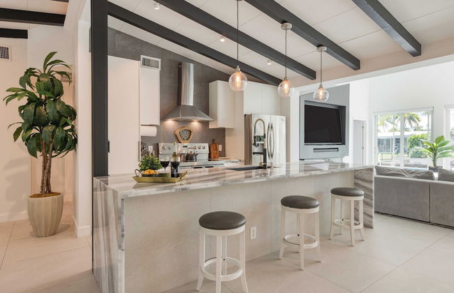 Luxury Waterfront Home w/ Pool, Hot Tub & Dock Near Las Olas Gulfstream - Foto 13