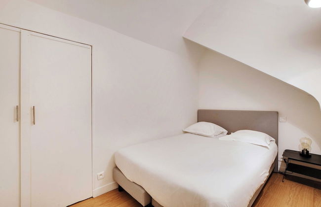 Elegant Apartment - 2bd/6p - Hotel de Ville - Photo 2