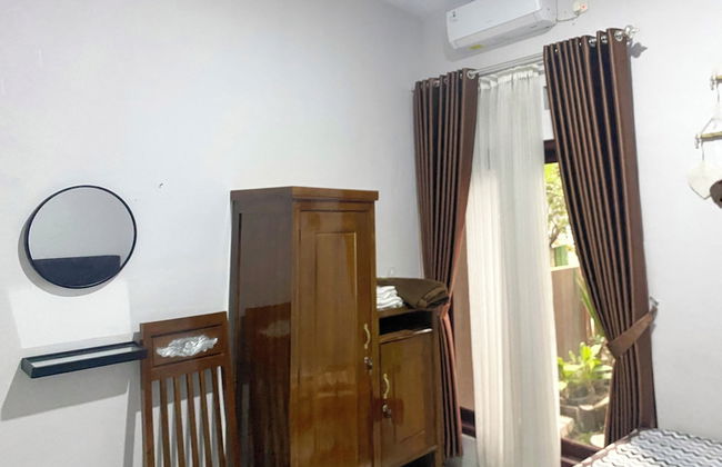 LieFly Prambanan Villa - Foto 8