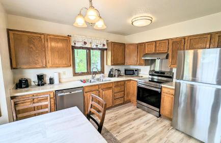 Spacious Downtown 2-bdrm Apartment - Photo 47