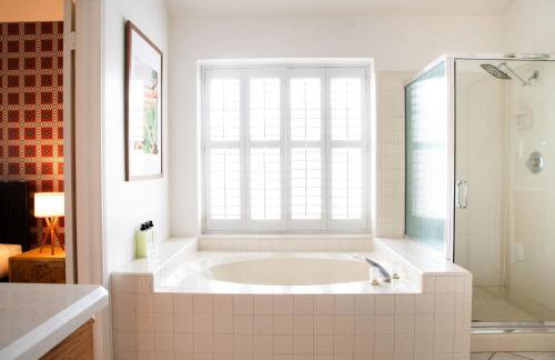 Sparkling Pool Hot Tub Game Room Kids Area - Foto 45