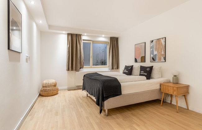 Schoenhouse Berlin City Street - Photo 44