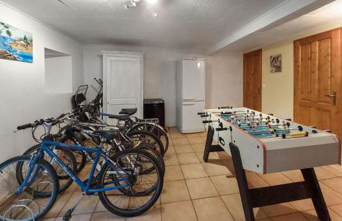 2 Bedroom Awesome Home In Bas-En-Basset - Foto 9