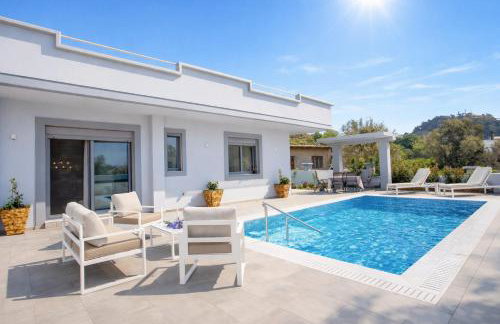 The Sisters Villa - Photo 2