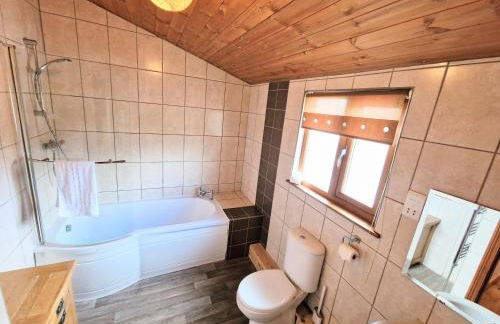 Torridon 1 with Private Hot Tub - Fife - Loch Leven - Lomond Hills- Pet Friendly - Photo 21