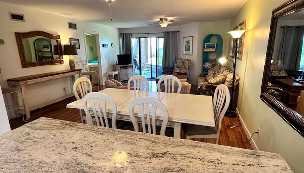 Sun-drenched Beachfront Oasis at Hibiscus Free Tix - Foto 5, Habitación