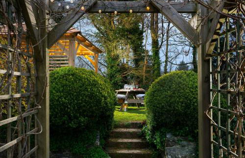 East Trenean Farm Cottages -4 Luxury Cornish Cottages sleeping 20 with hot tubs, private gardens, rural views and EV facilities - Foto 16