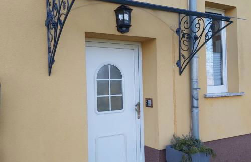 Gelbes Haus Seenland Ferienwohnungen XL - Foto 12