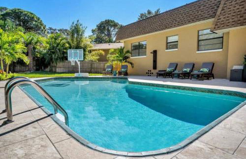 Tropical Oasis, 5 Mins to Beach - Foto 39