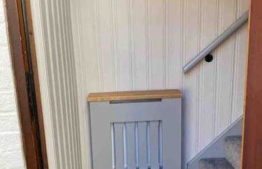 Riverside Cottage with balcony and fishing jetty - Foto 40