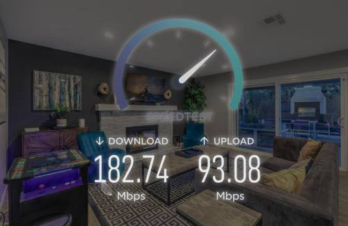 Sunset Swim, Luxury Vegas Villa with Pool, Hot Tub - Foto 10