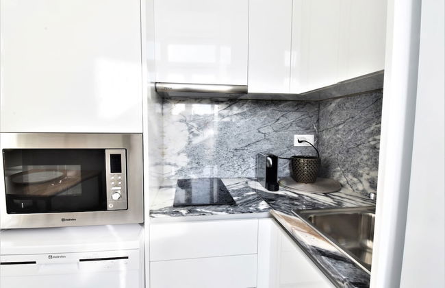 SOPHIA STUDIOS - Photo 21