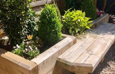 Stunning Period Townhouse with Garden, Walking Distance to Town - Photo 23