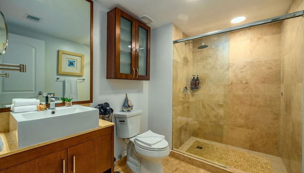 2BR 3BA Condo on Eagle Beach w Amazing Amenities - Foto 4, Habitación