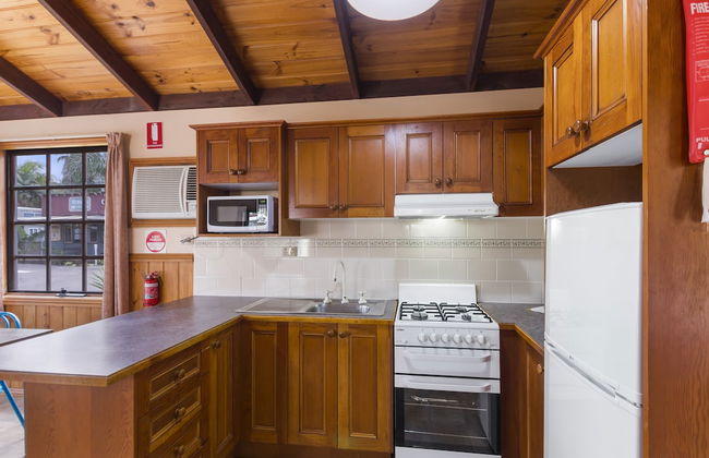 Wairo Beach Holiday Park - Photo 42