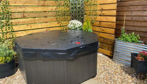 Cosy Shepherds Hut, heating, Hot Tub, WiFi and magnificent view - Foto 4